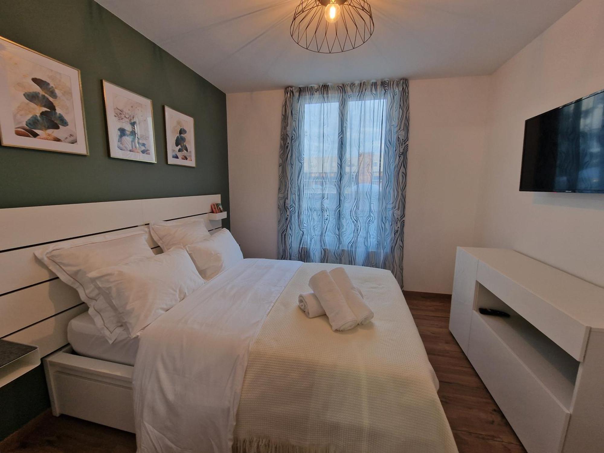 Maison D'Hotes Avec 3 Appartements Et Un Studio Viry-Châtillon Exteriér fotografie